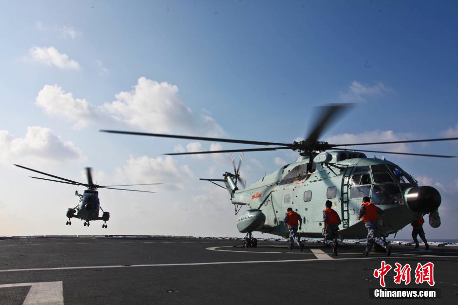 中国海军昼夜出动搜索马航失联航班