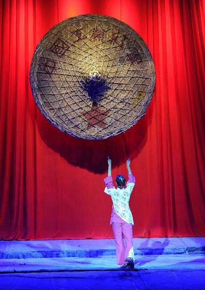 Dance drama performed in east China's Jiangxi Province