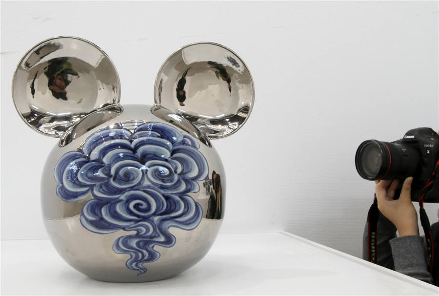 Ceramic art showcased in Jiangsu