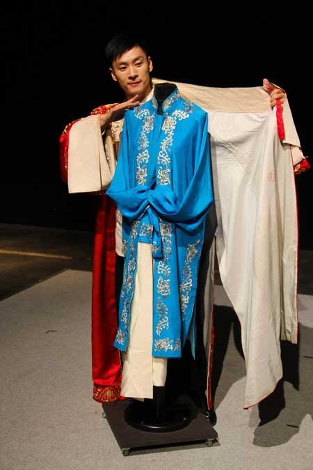 A new role for Peking Opera