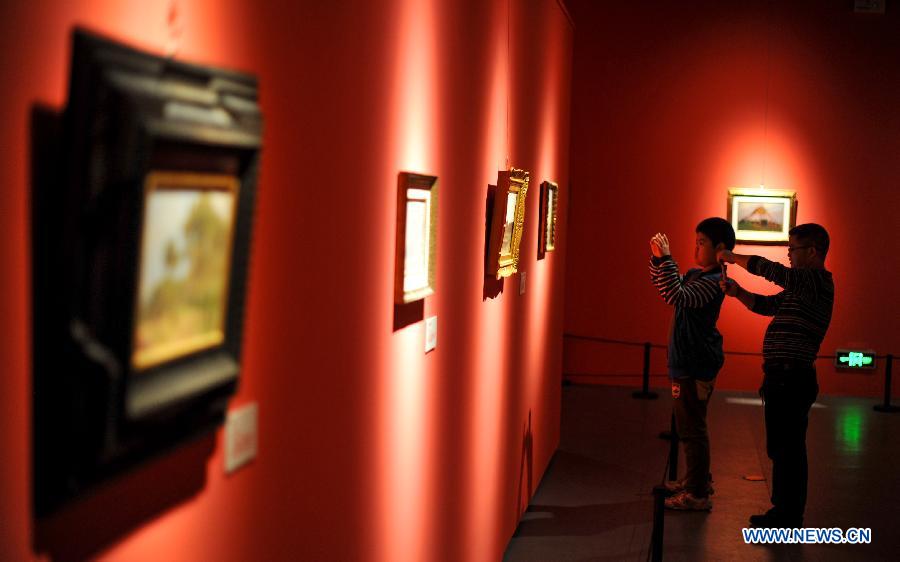 Famous Italian oil paintings displayed in Changsha