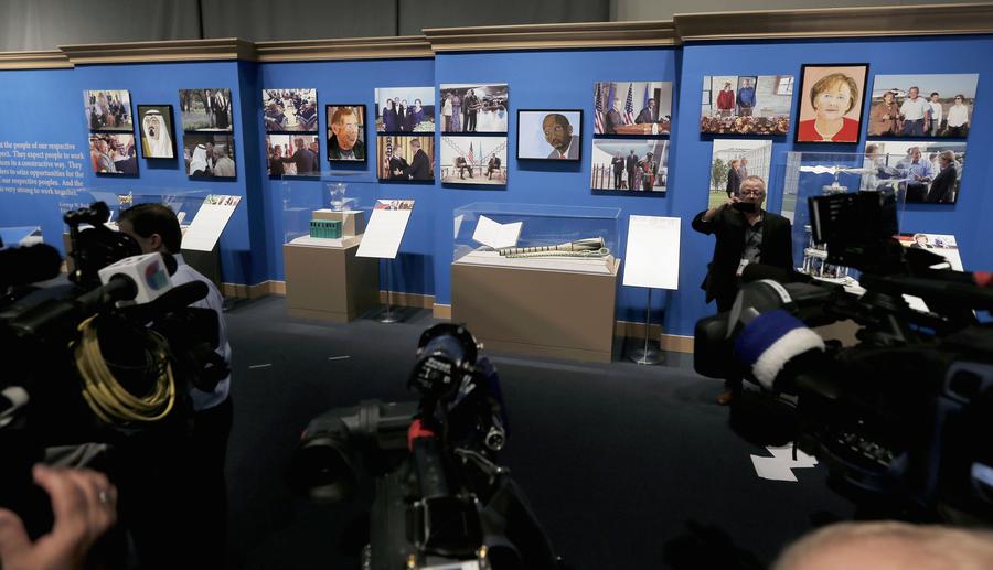 World leader portraits by Bush on display