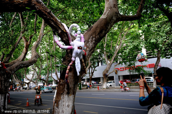 Socks hung out in Hangzhou's new 'art zone'