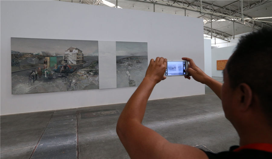 1st biennial int'l art expo debuts in Xinjiang