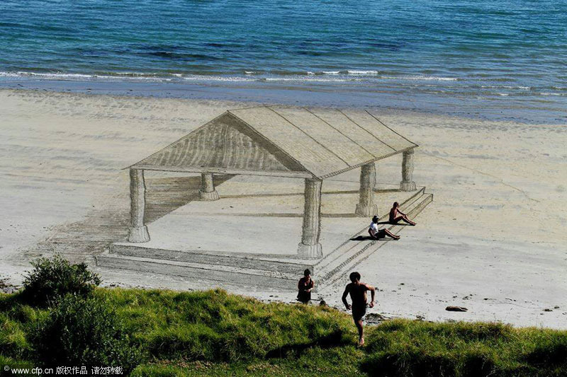 Awesome 3D beach art in New Zealand