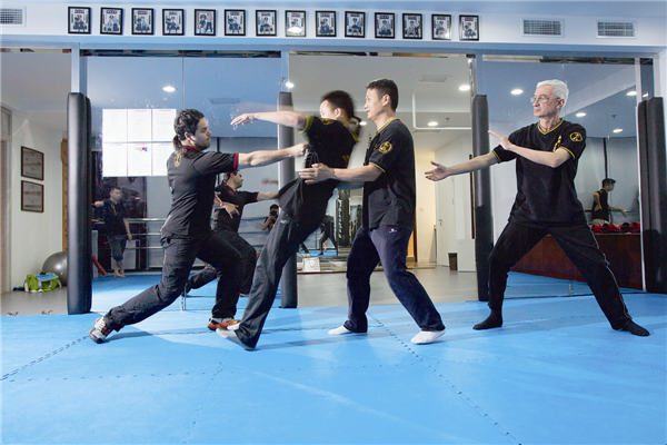 Winning moves in martial art wing chun
