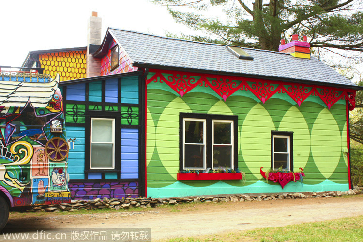 US artist renovates old house into fairy tale cottage