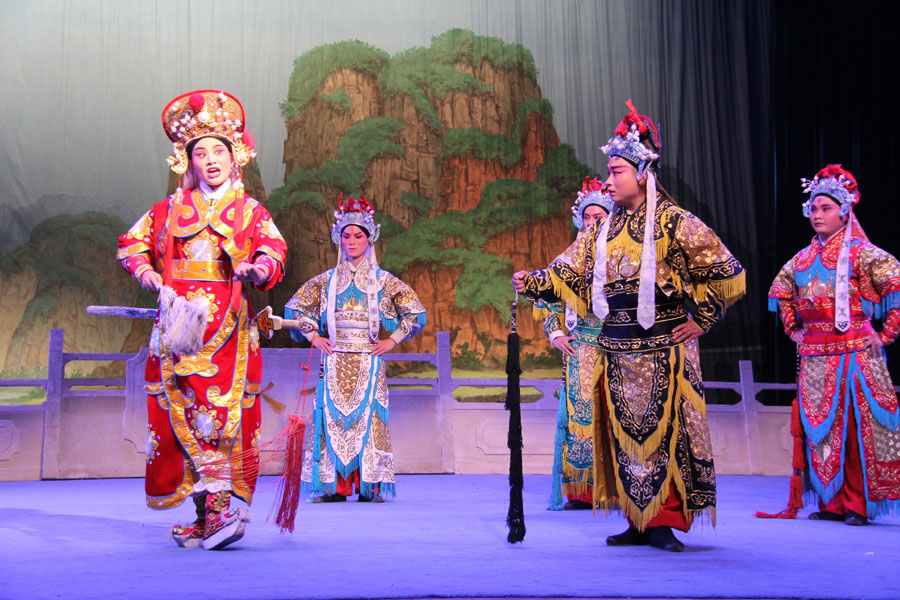 Yu opera seeking ways for revival[3]- Chinadail