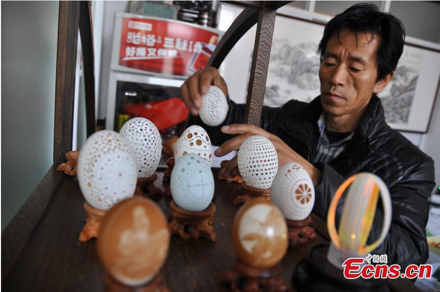 Man creates intricate sculptures from egg shells