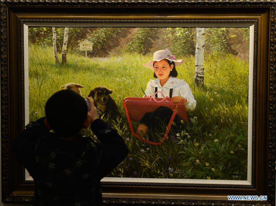 DPRK oil paintings displayed in China's Hebei