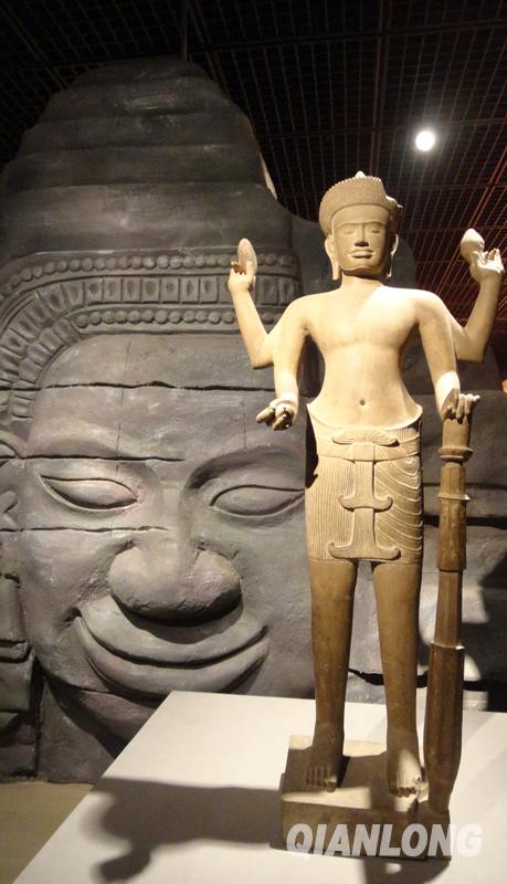 Angkor art exhibition held in Beijing