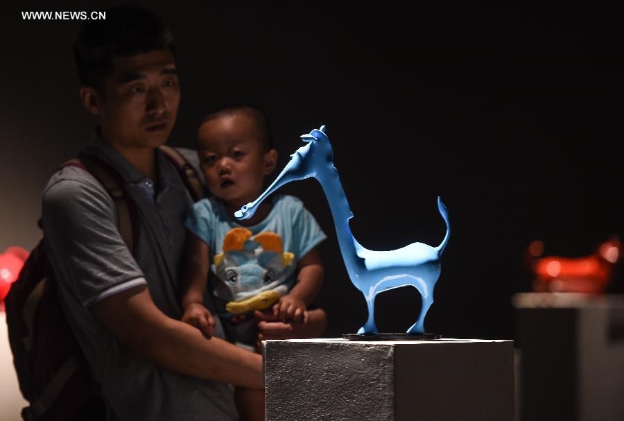 Exhibition of ‘Sculptures for Family’ opens to public in Beijing