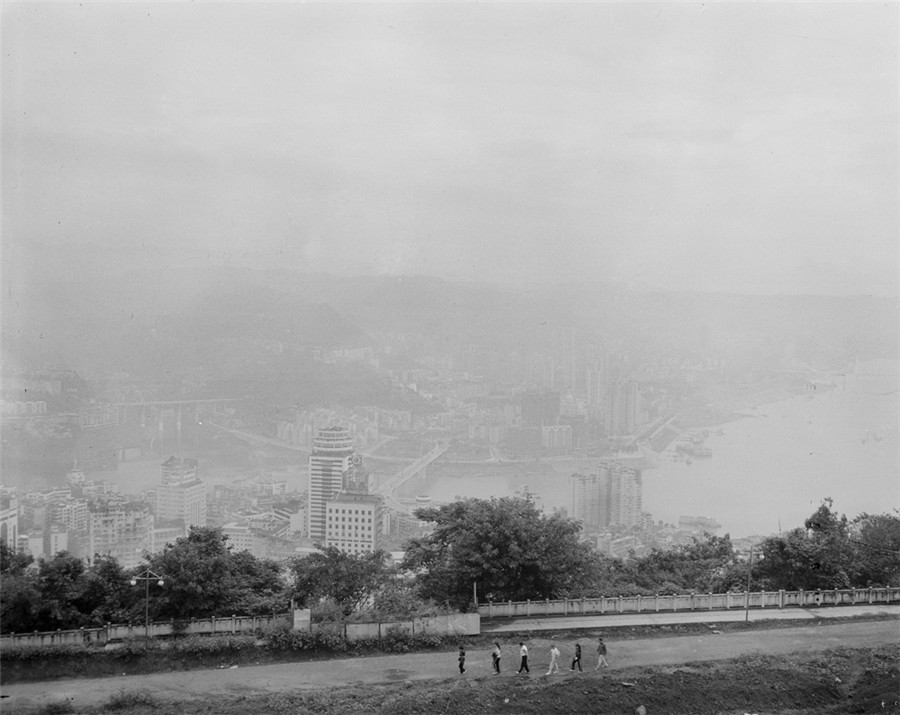 Photographer in search of his 'homeland' in post-Three Gorges landscape