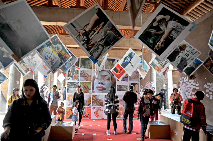 Int'l photography festival held in ancient city of Pingyao