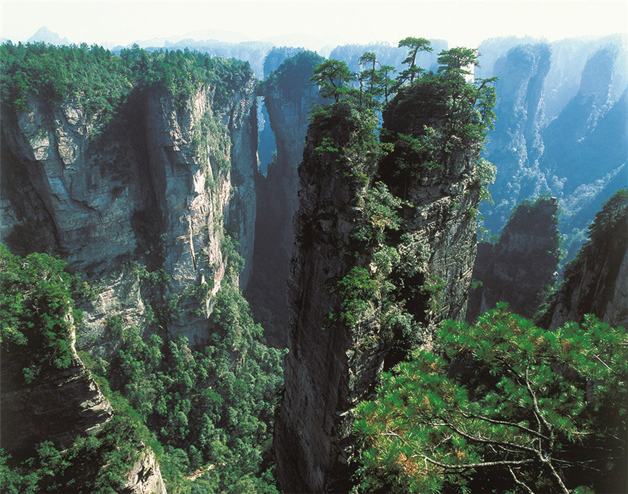 Beautiful images capture amazing Zhangjiajie