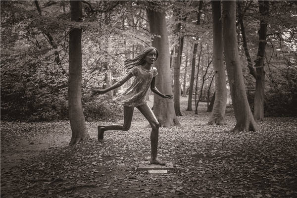 Images of European sculptures cast a spell in Qingdao