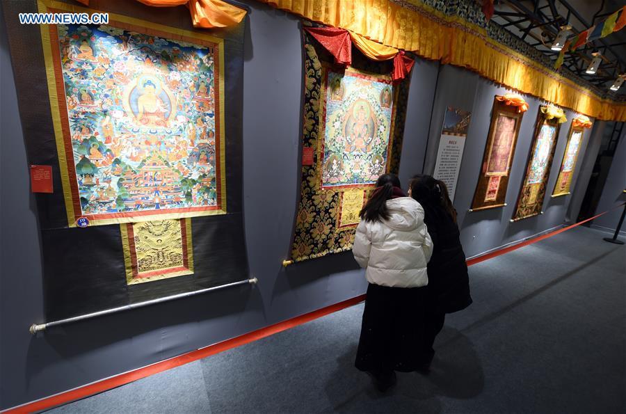 Exhibition of Tibetan Thangka painting attracts visitors in Lanzhou