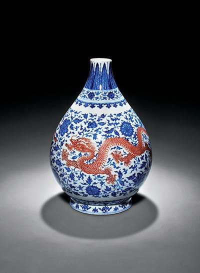 Qing vase in spotlight soon at Beijing art sales