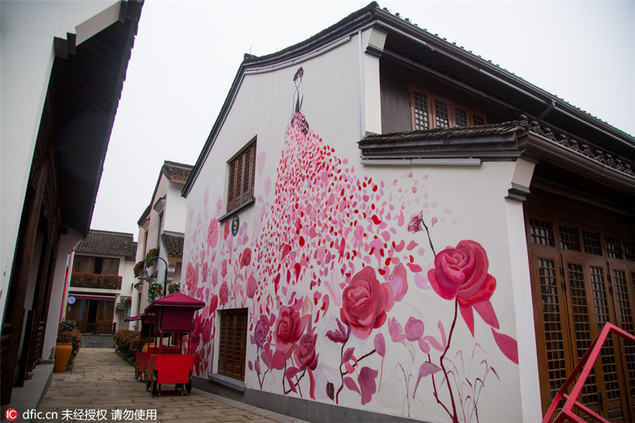 Hangzhou turns old alley into a modern love park