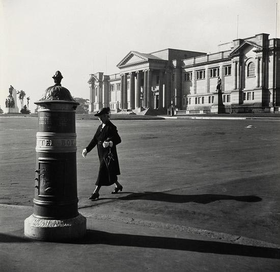 Legendary Australian photographer's works sell for more than $1 million