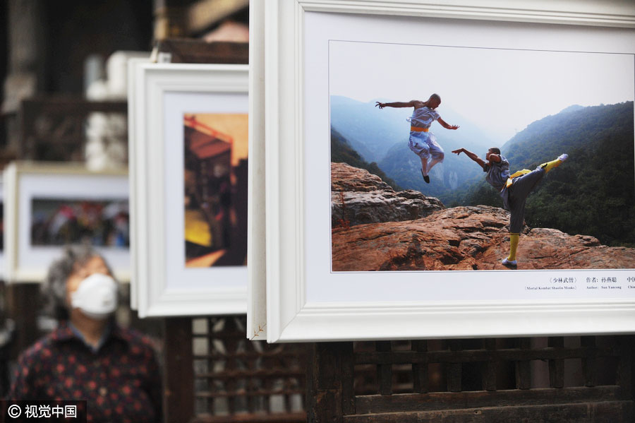 Nostalgic photo exhibition in Beijing's old street