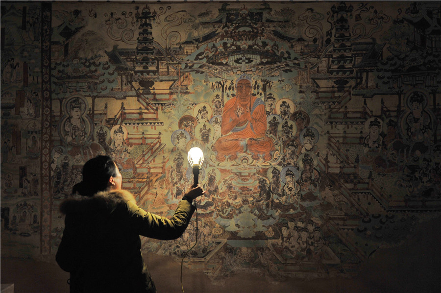 Dunhuang grotto art goes to Chengdu