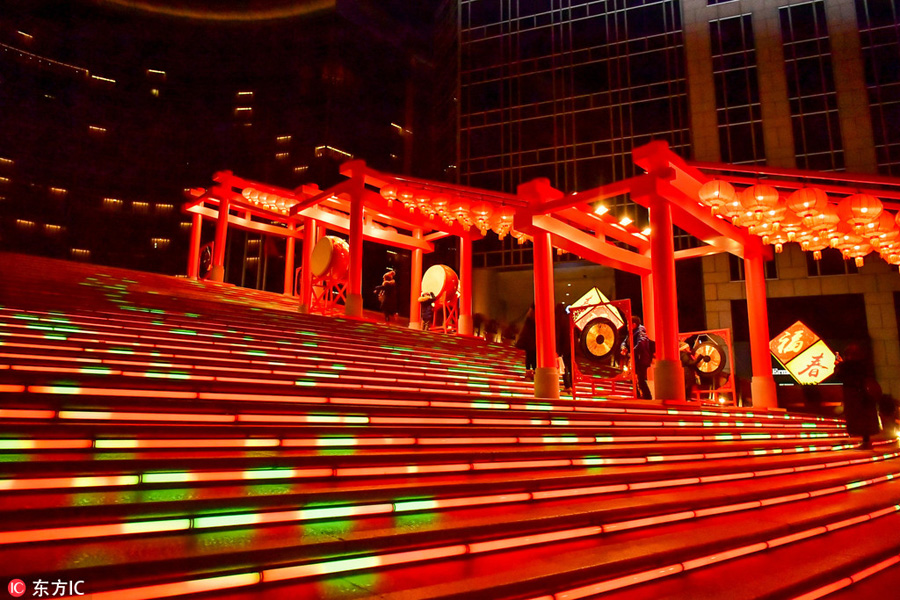Spring Festival lantern fair lights up Beijing Oriental Plaza