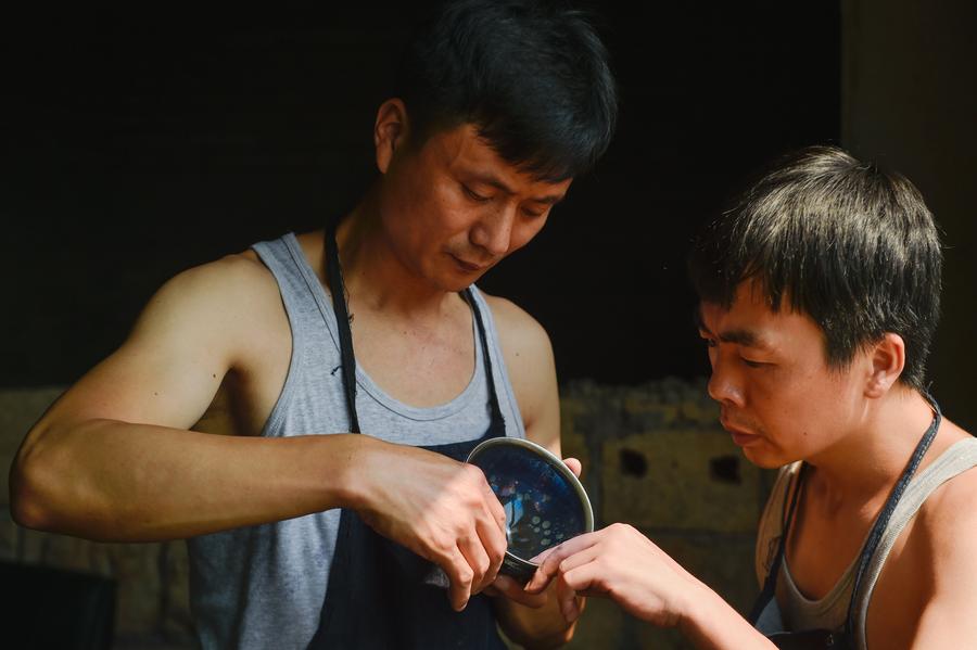 Craftsman rediscovers long-lost art of jian ware porcelain making