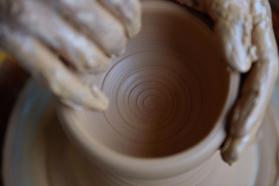 Craftsman rediscovers long-lost art of jian ware porcelain making