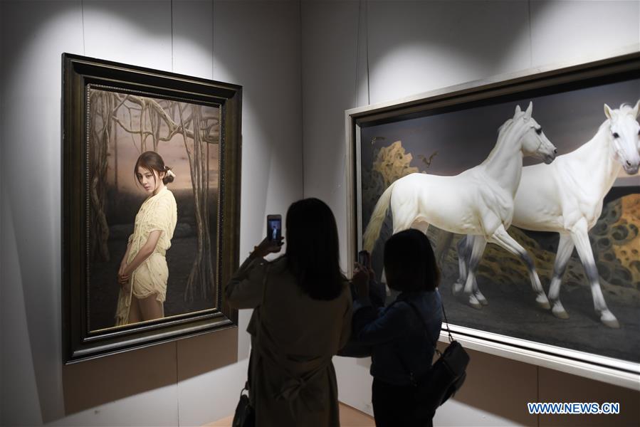 West Lake Art Fair held in China's Hangzhou