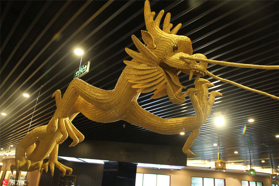 Vivid wicker-made animals on show in Shandong