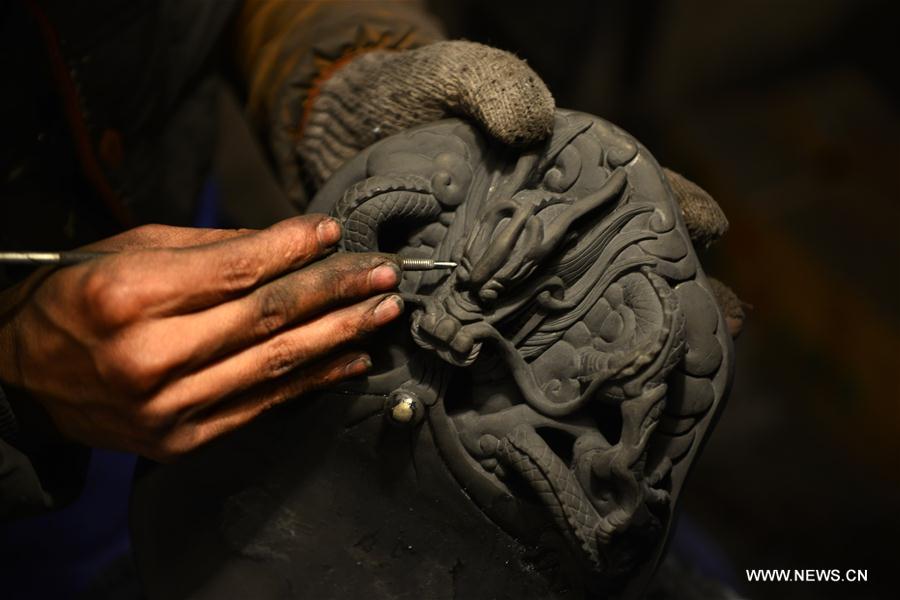 Sizhou inkstone carving in Guizhou
