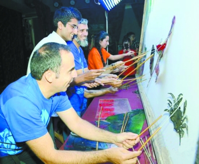 Outstanding students from overseas CCCs visit China
