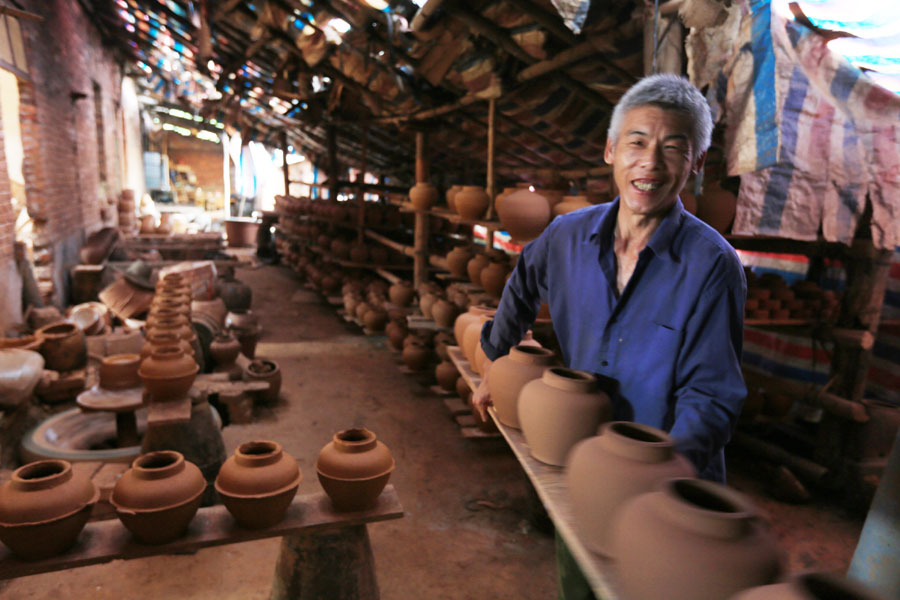 Pottery craft a dying art