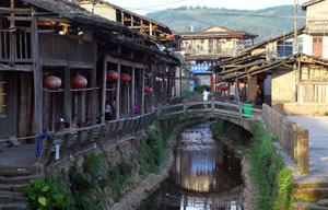 Dujiangyan temple holds ceremony in honor of Confucius