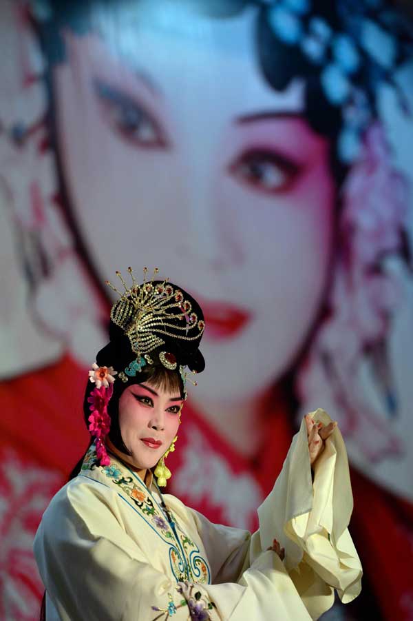 Peking opera performed in Xi'an