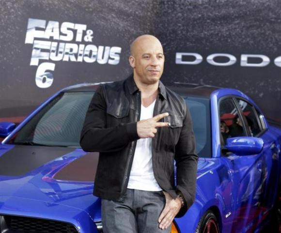 'Fast & Furious 7' pushed back to 2015, will include late actor