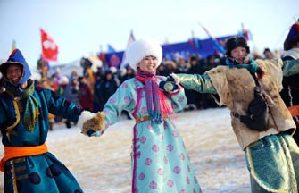 Mongolian ethnic costume show in Hulunbuir