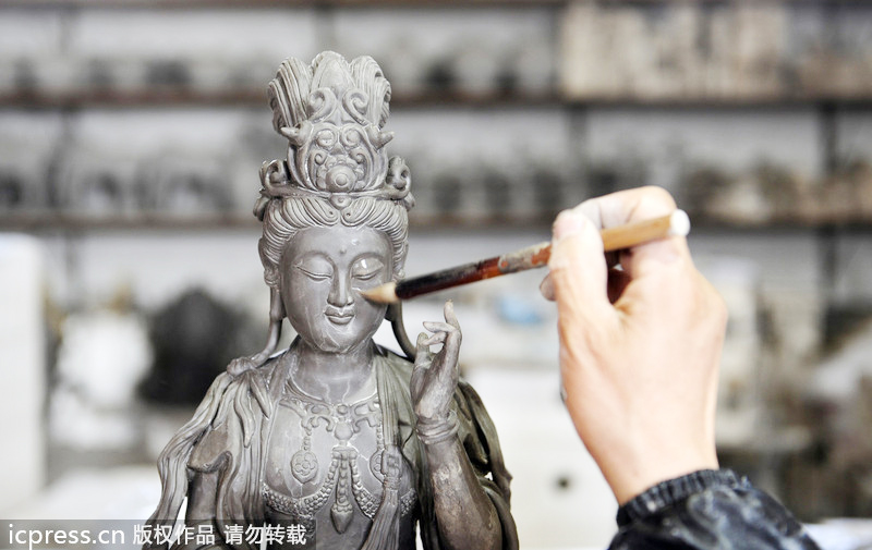 Henan preserves ancient figurine art