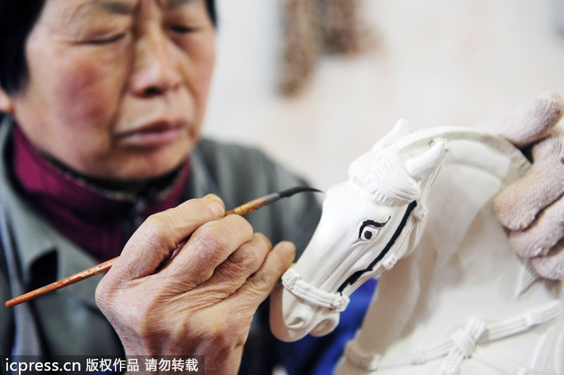Henan preserves ancient figurine art