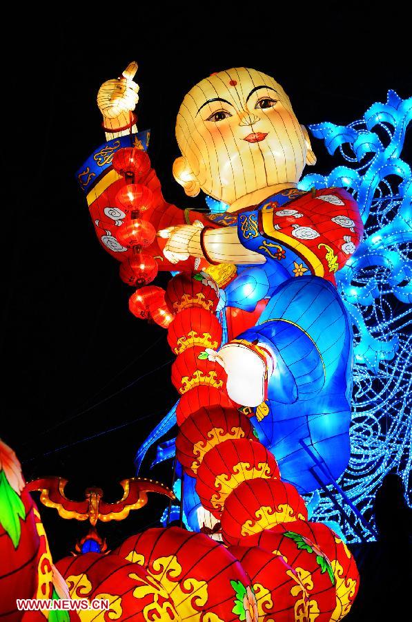 Zigong Int'l Dinosaur Lantern Festival in SW China