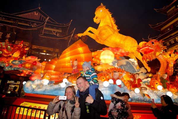 Vigor of dragon and horse at Yuyuan Garden