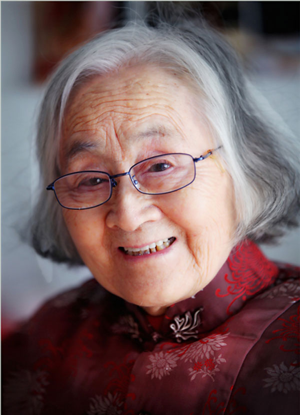 China's first 'white-haired girl' passes