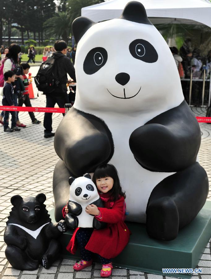 Paper pandas displayed in Taipei