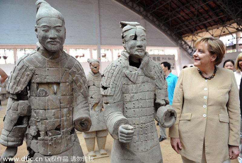 Female leaders and first ladies on China trip<BR>