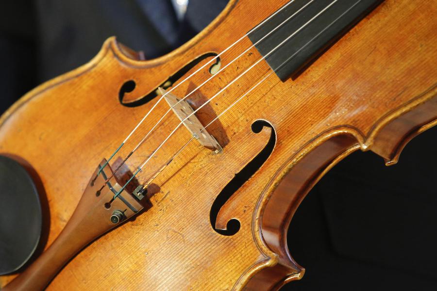 Stradivarius viola set to make world record