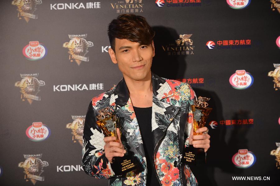 Celebs attend 18th China Music Awards in Macao