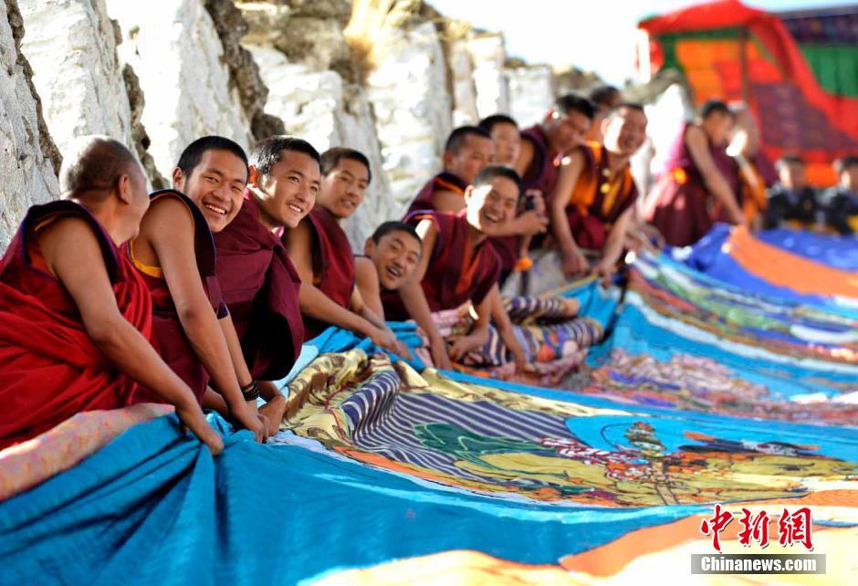 Exhibition of the Buddha held in Tibet