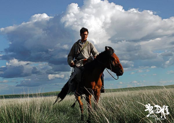 Chinese actor dances with wolves