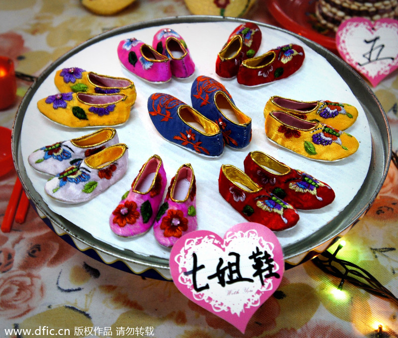 Handicrafts welcome Qixi Festival